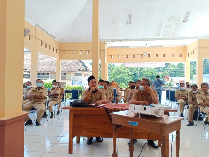 Rapat Koordinasi Lintas Sektor SKPD Kecamatan Mirit 01