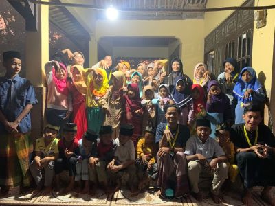 Belajar Membaca Al-Quran Bersama Anak-Anak Desa Miritpetikusan