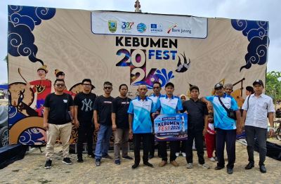Pemdes Miritpetikusan bersama masyarakat mengunjungi Kebumen festival 